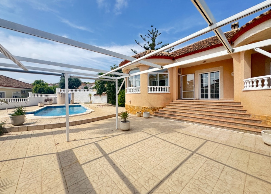 Herverkoop - 3. Halfvrijstaand huis - San Miguel de Salinas - Costa Blanca Zuid