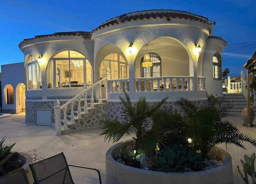 Herverkoop - 3. Halfvrijstaand huis - Torrevieja - Costa Blanca Zuid