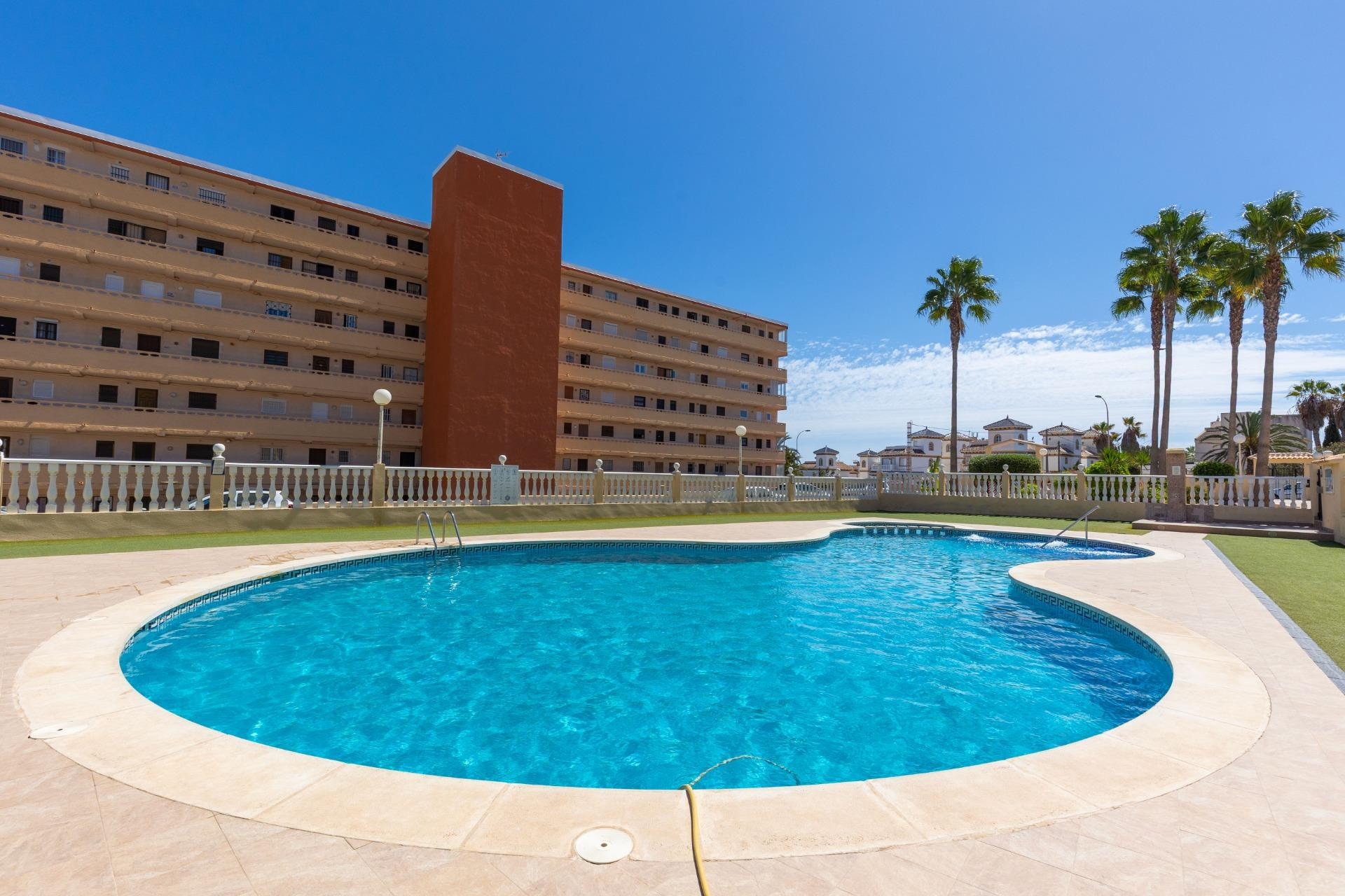 Herverkoop - 3. Halfvrijstaand huis - Torrevieja - Costa Blanca Zuid