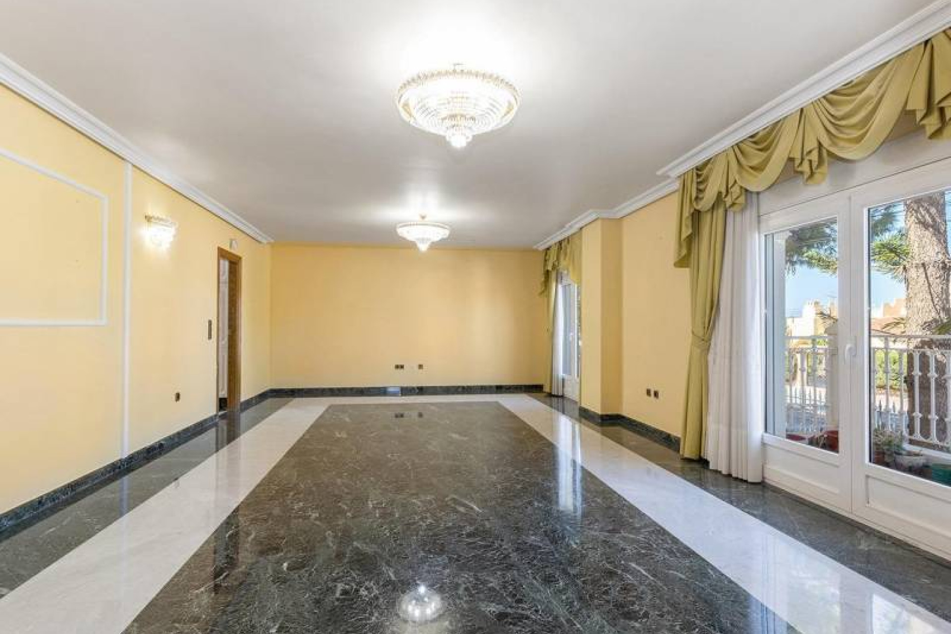 Herverkoop - 3. Halfvrijstaand huis - Torrevieja - Costa Blanca Zuid