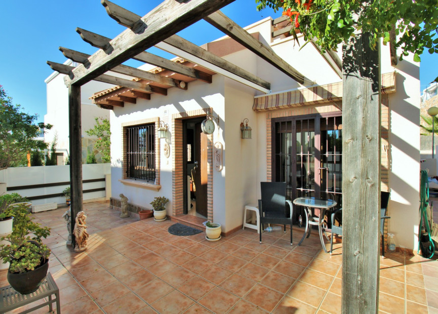 Herverkoop - 3. Halfvrijstaand huis - Villamartin - Costa Blanca Zuid