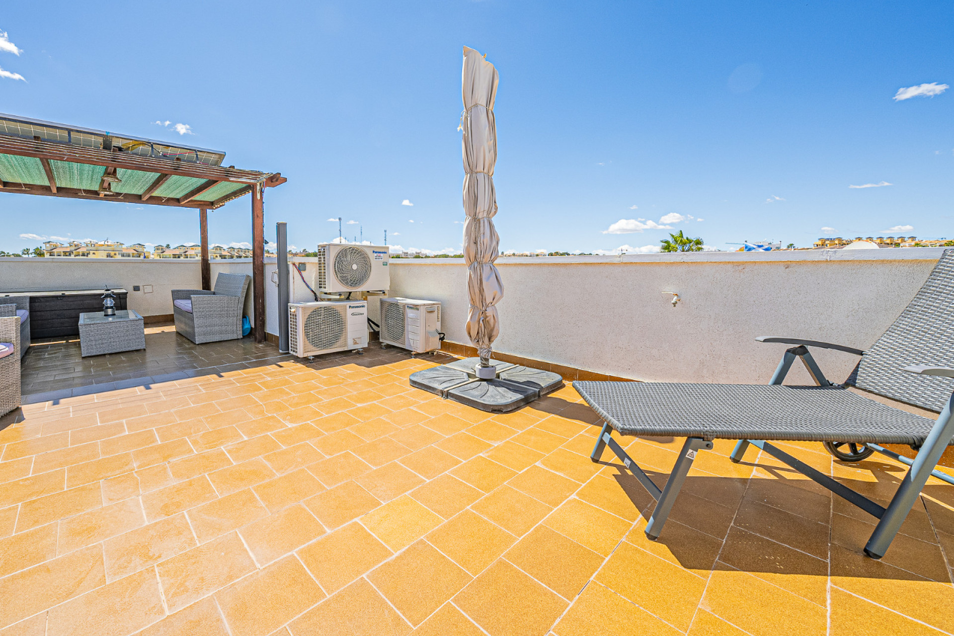 Herverkoop - 3. Halfvrijstaand huis - Villamartin - Costa Blanca Zuid