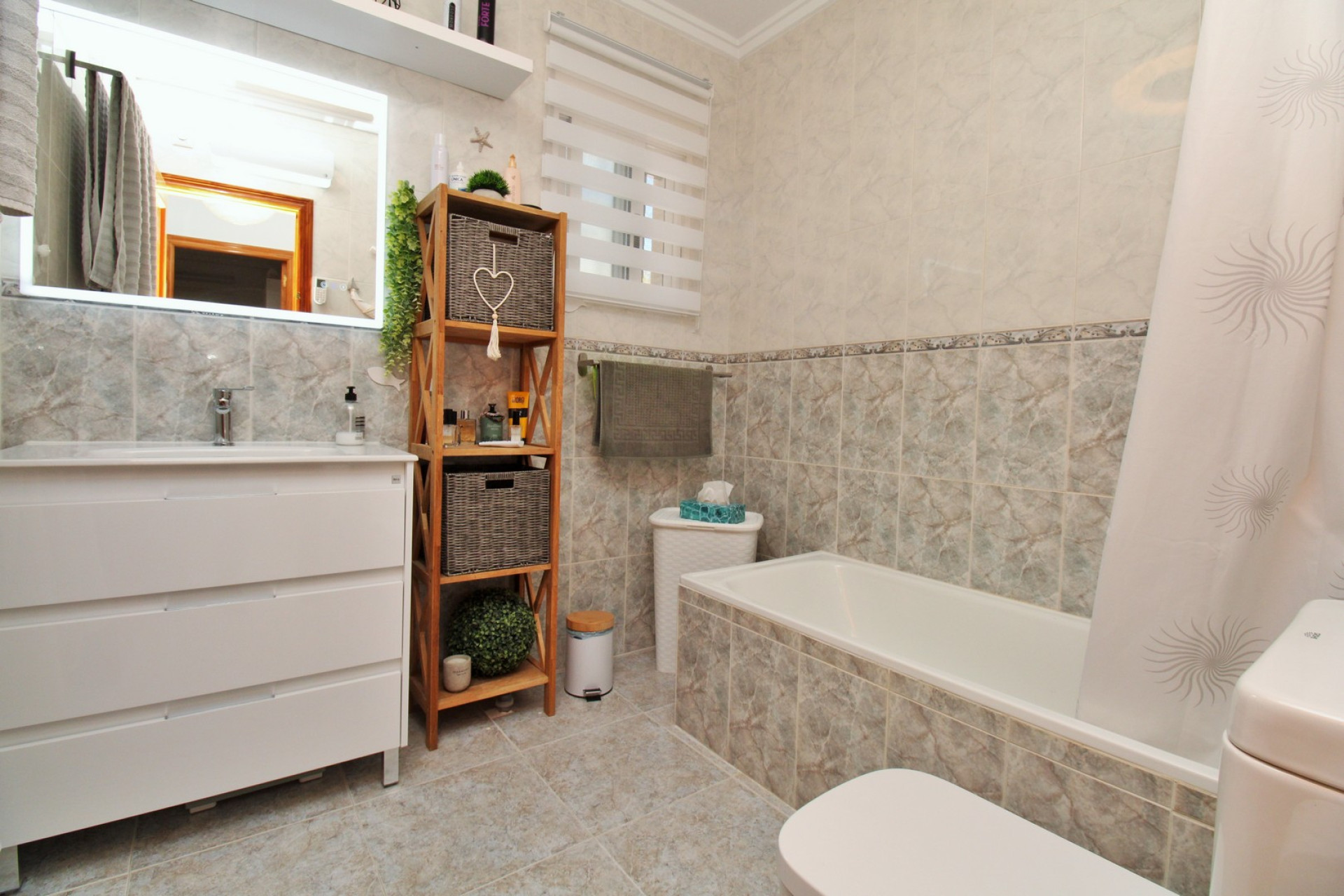 Herverkoop - 3. Halfvrijstaand huis - Villamartin - Costa Blanca Zuid