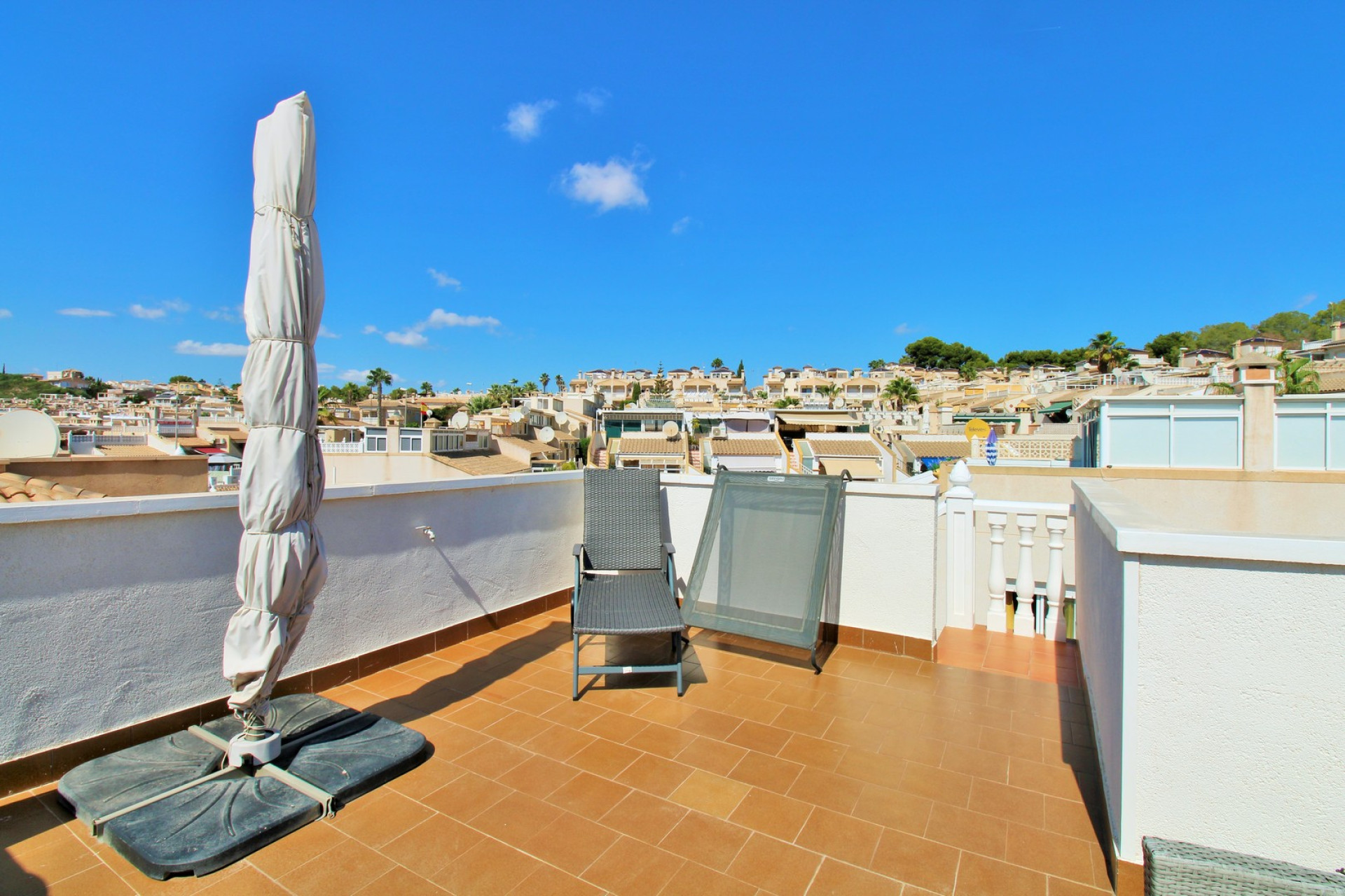 Herverkoop - 3. Halfvrijstaand huis - Villamartin - Costa Blanca Zuid