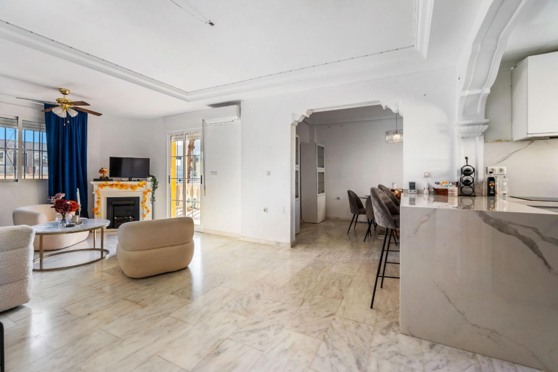 Herverkoop - 3. Halfvrijstaand huis - Villamartin - Costa Blanca Zuid