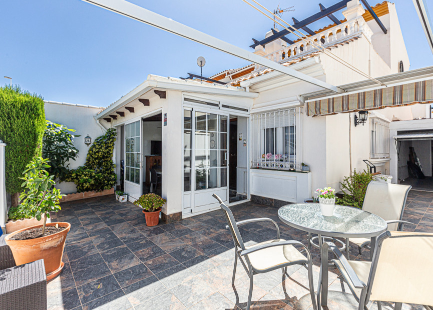 Herverkoop - 3. Semi - Detached Villa - La Zenia - Orihuela Costa