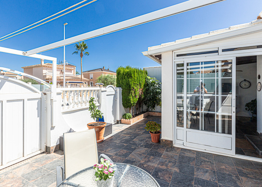 Herverkoop - 3. Semi - Detached Villa - La Zenia - Orihuela Costa