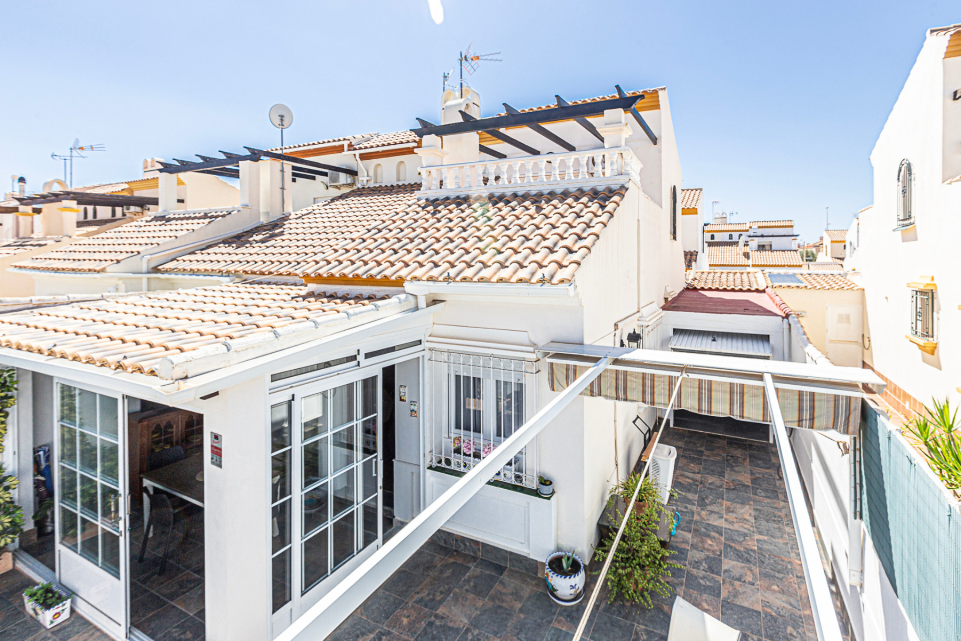 Herverkoop - 3. Semi - Detached Villa - La Zenia - Orihuela Costa