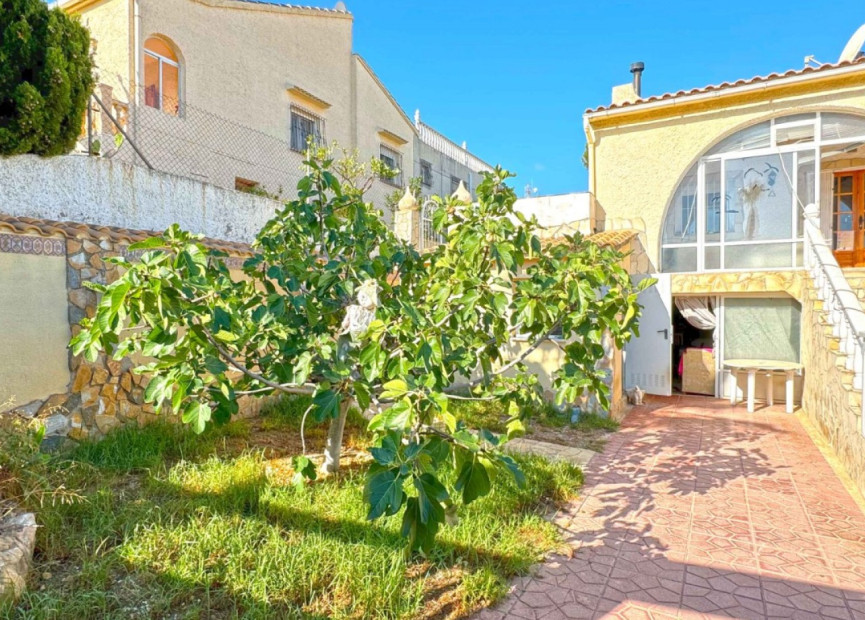 Herverkoop - 3. Semi - Detached Villa - Torrevieja - Orihuela Costa