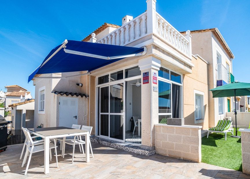 Herverkoop - 3. Vrijstaande villa - Algorfa - ALGORFA