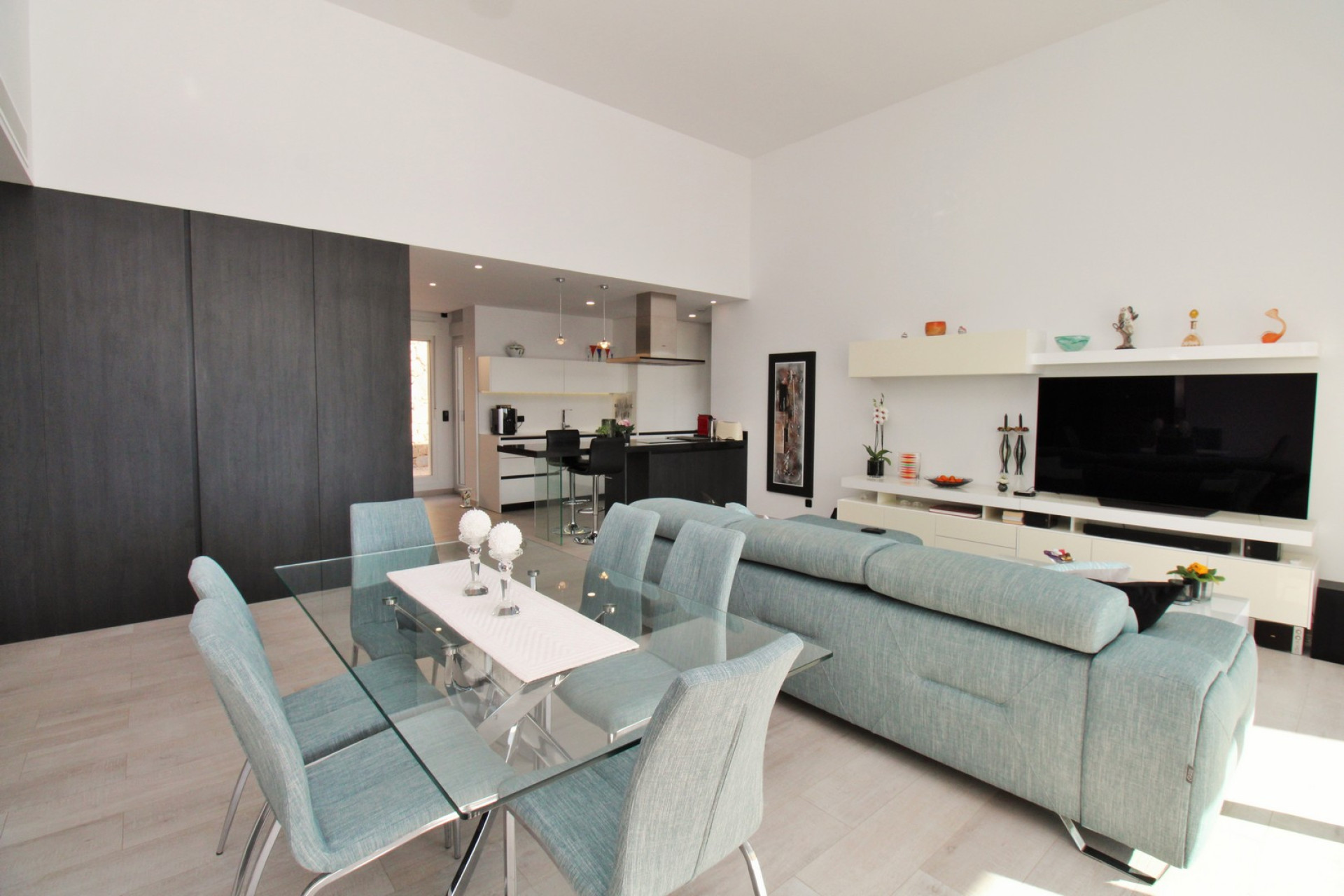 Herverkoop - 3. Vrijstaande villa - Algorfa - Costa Blanca Zuid