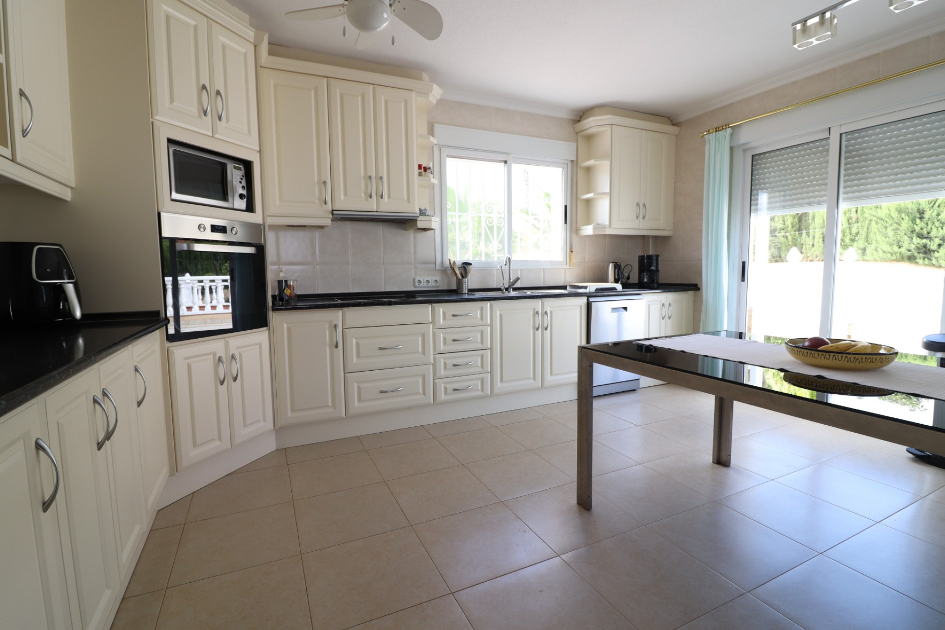 Herverkoop - 3. Vrijstaande villa - Algorfa - Costa Blanca Zuid