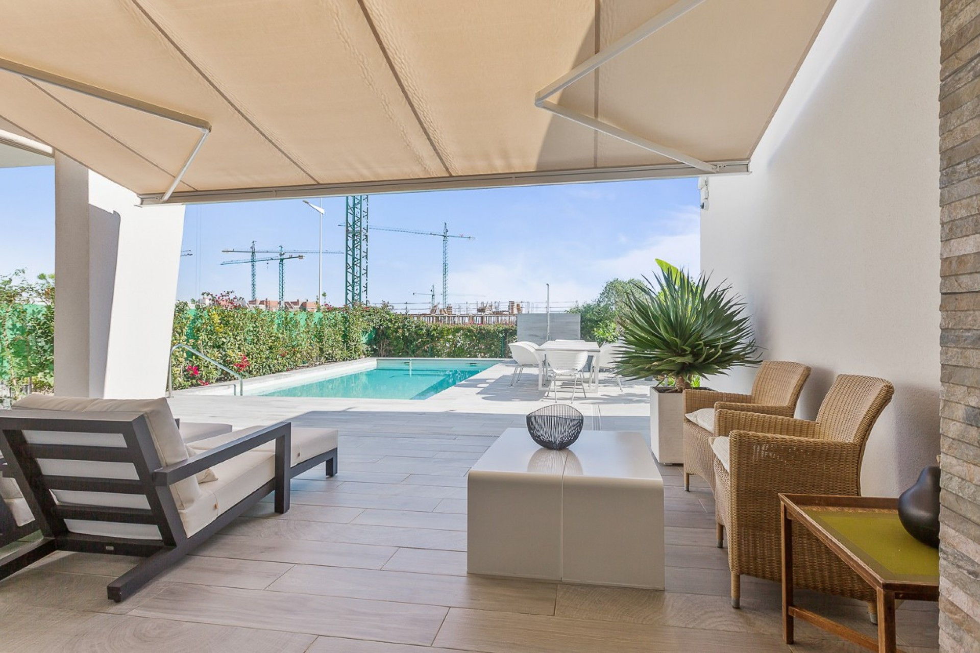 Herverkoop - 3. Vrijstaande villa - Algorfa - Costa Blanca Zuid