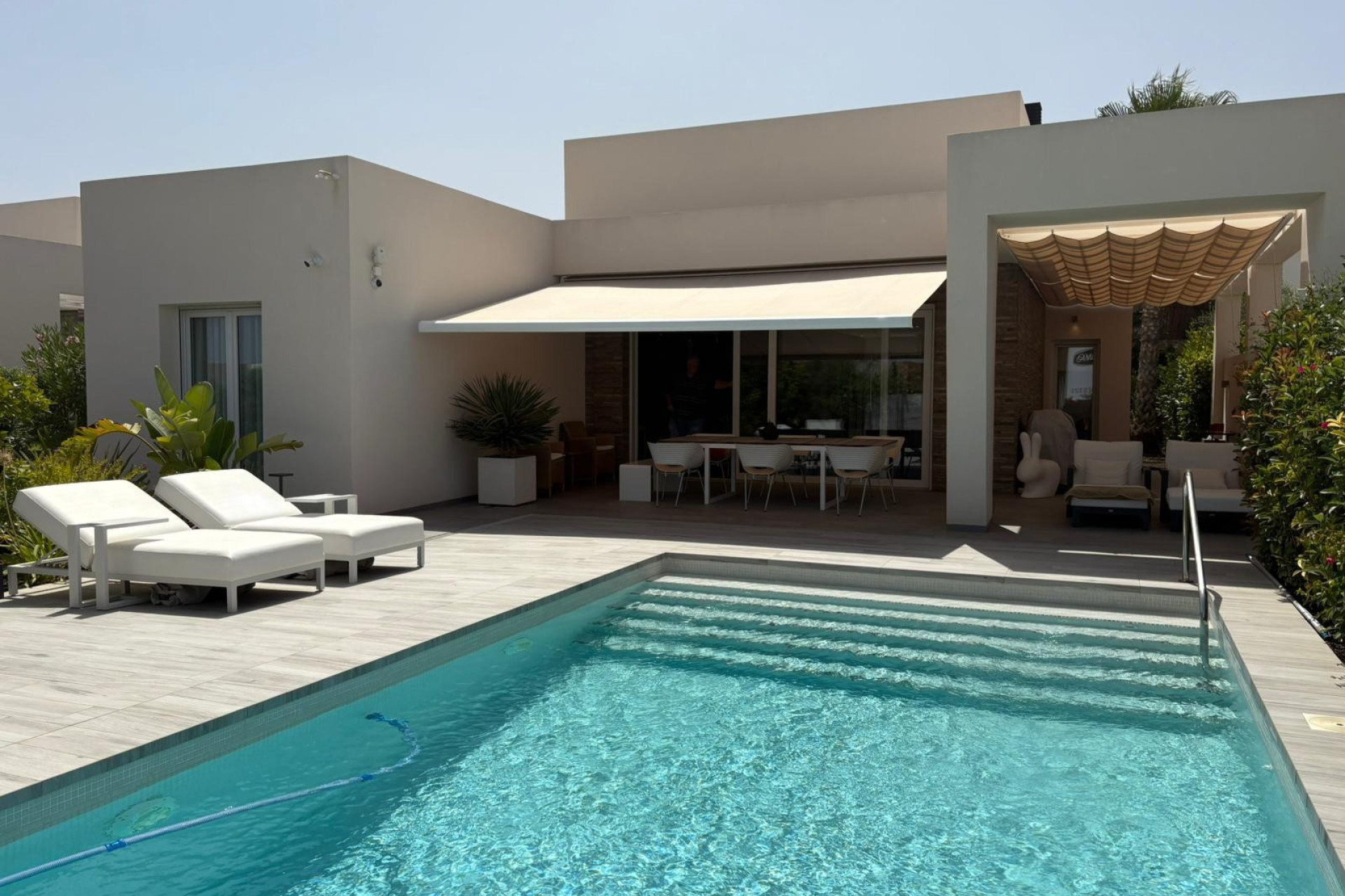 Herverkoop - 3. Vrijstaande villa - Algorfa - Costa Blanca Zuid