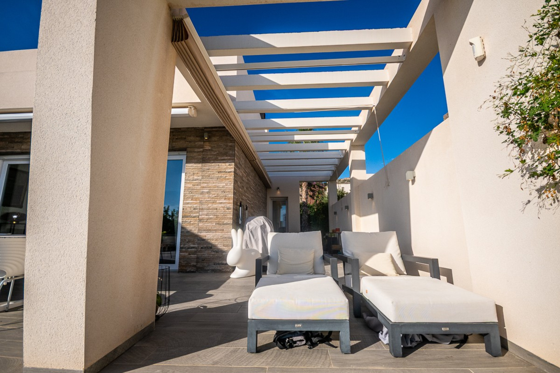 Herverkoop - 3. Vrijstaande villa - Algorfa - Costa Blanca Zuid