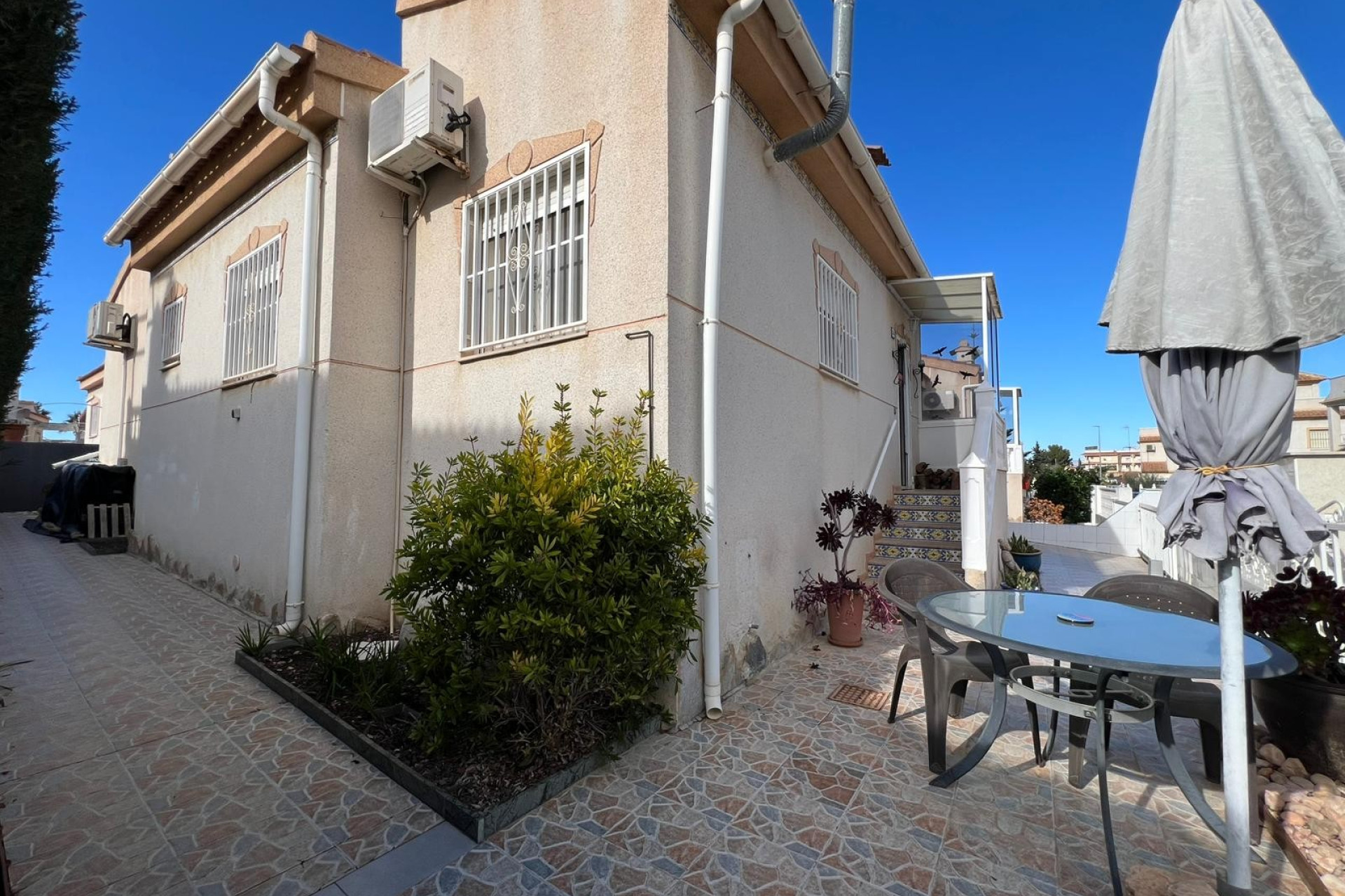 Herverkoop - 3. Vrijstaande villa - Algorfa - Costa Blanca Zuid