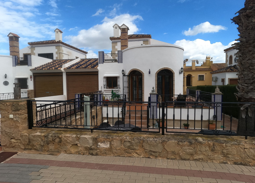 Herverkoop - 3. Vrijstaande villa - Algorfa - Costa Blanca Zuid