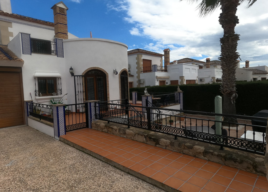 Herverkoop - 3. Vrijstaande villa - Algorfa - Costa Blanca Zuid