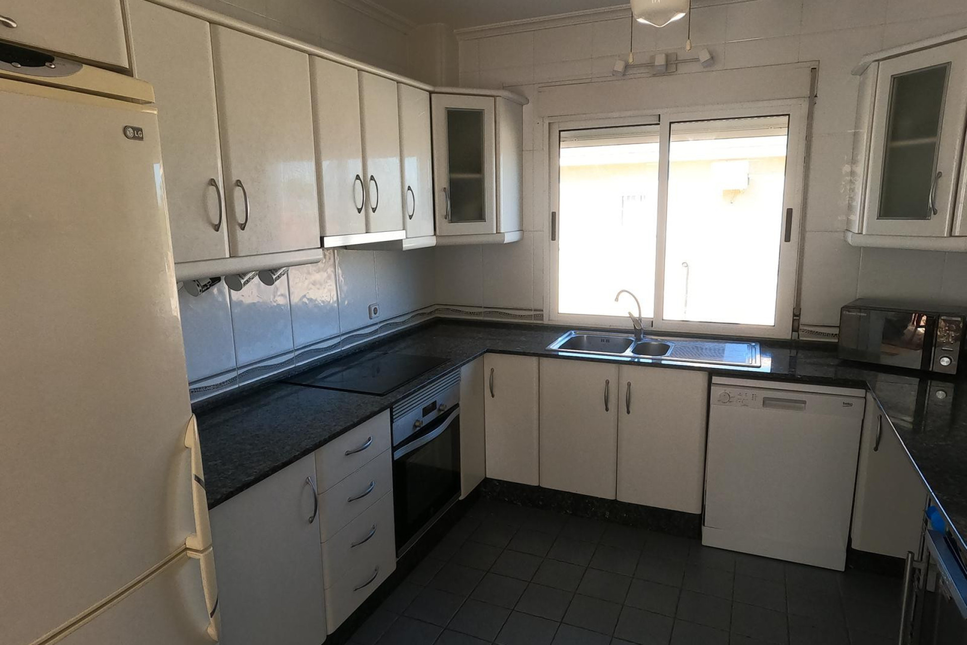 Herverkoop - 3. Vrijstaande villa - Algorfa - Costa Blanca Zuid