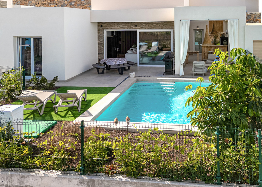 Herverkoop - 3. Vrijstaande villa - Algorfa - Costa Blanca Zuid