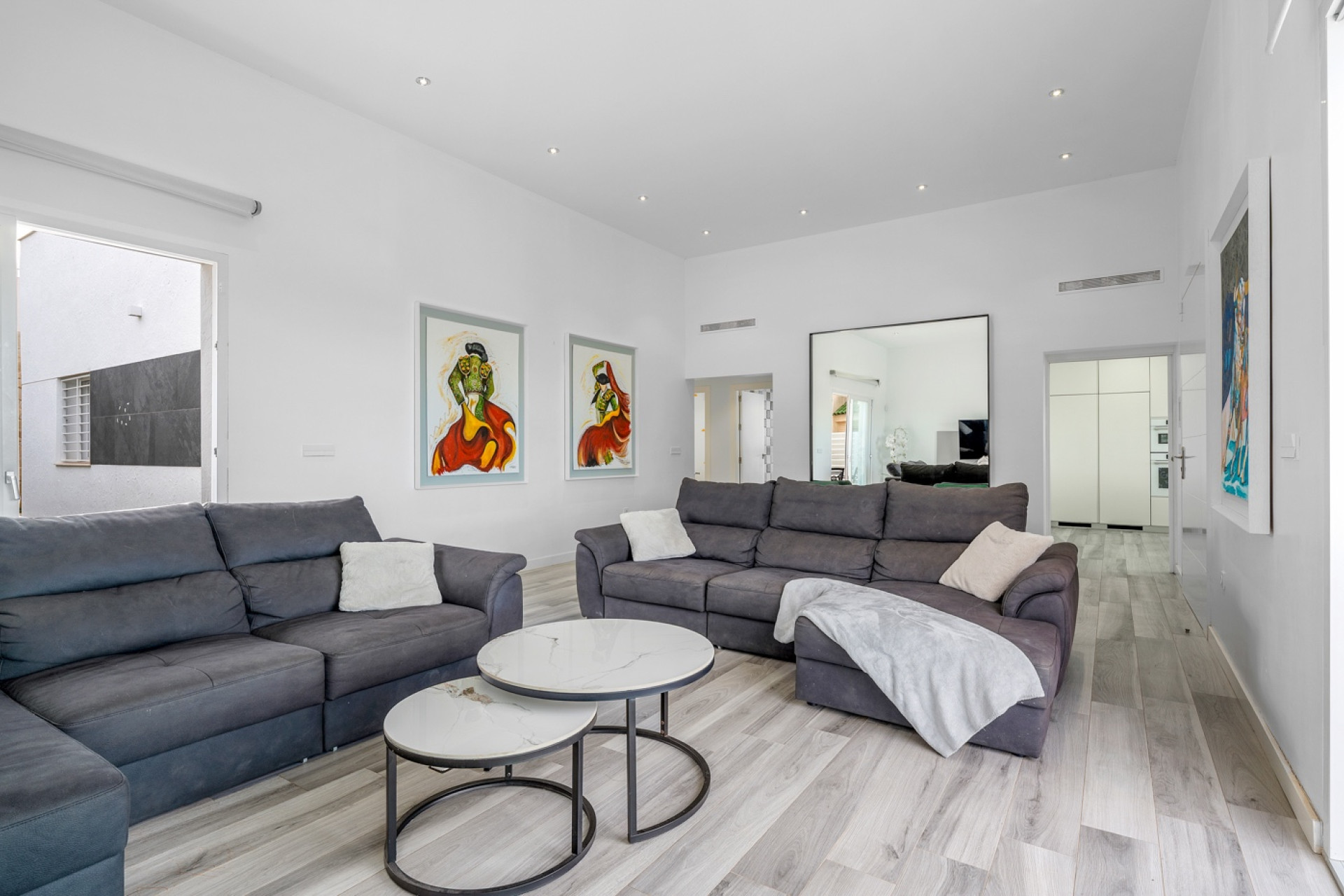 Herverkoop - 3. Vrijstaande villa - Algorfa - Costa Blanca Zuid