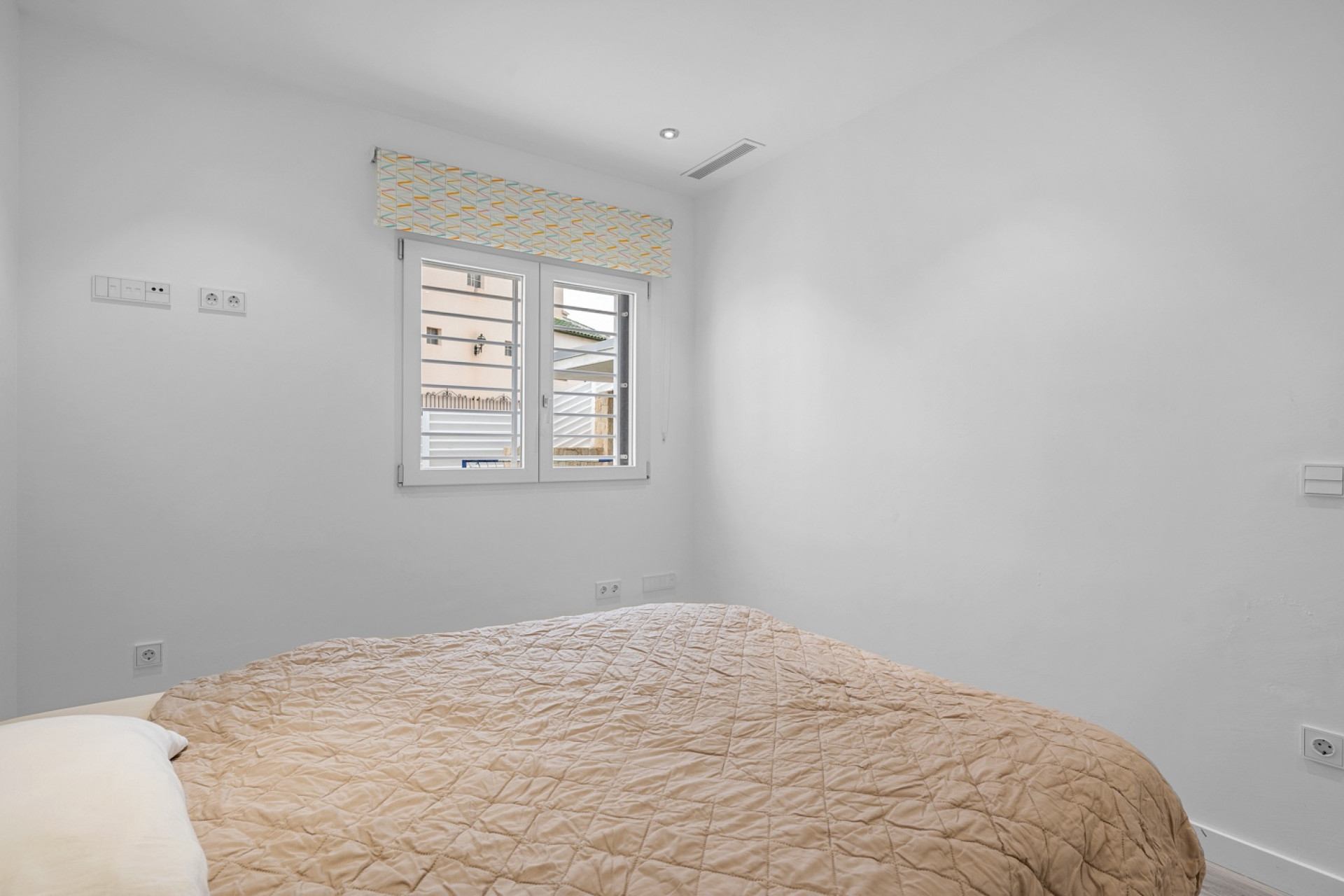 Herverkoop - 3. Vrijstaande villa - Algorfa - Costa Blanca Zuid