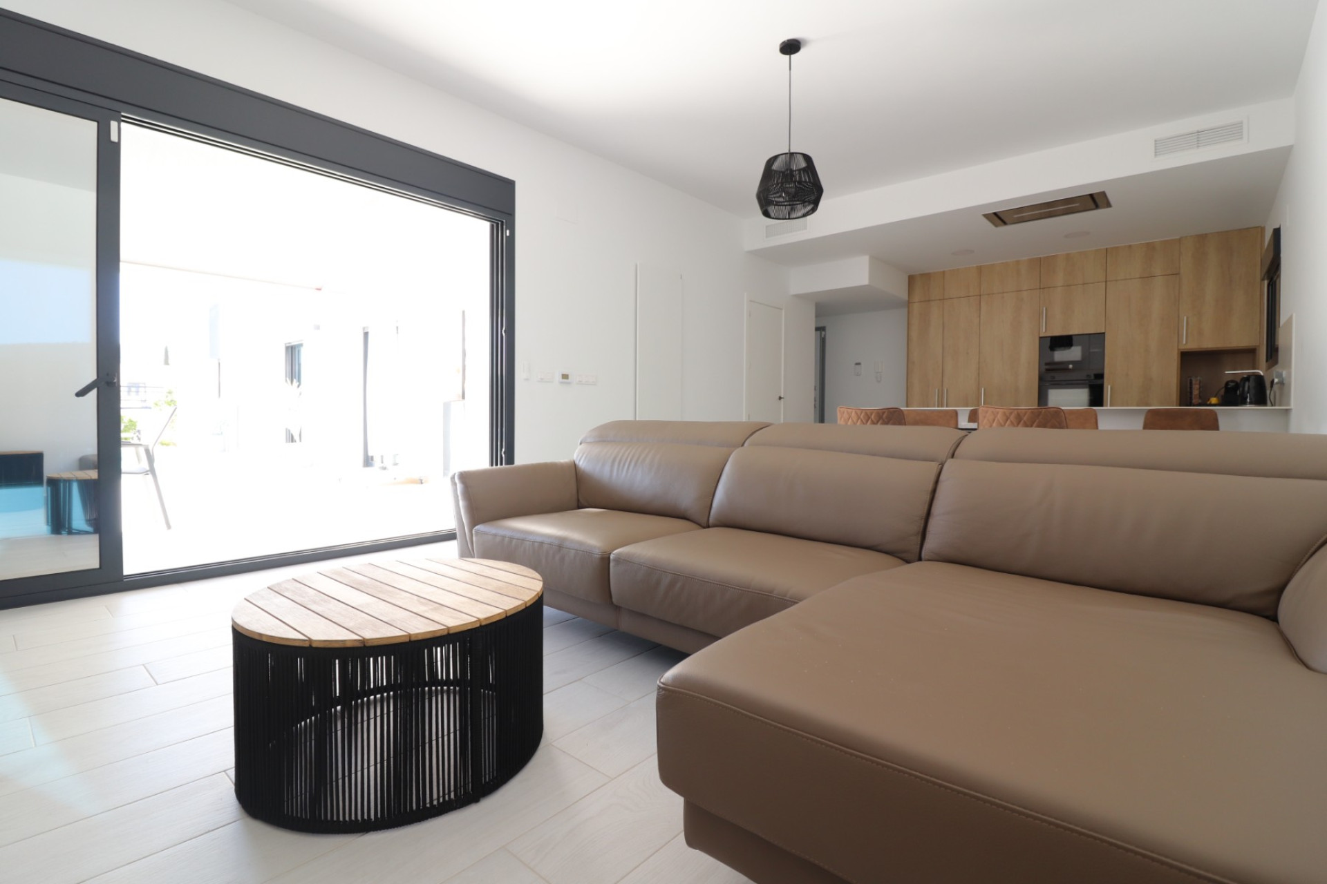 Herverkoop - 3. Vrijstaande villa - Algorfa - Costa Blanca Zuid