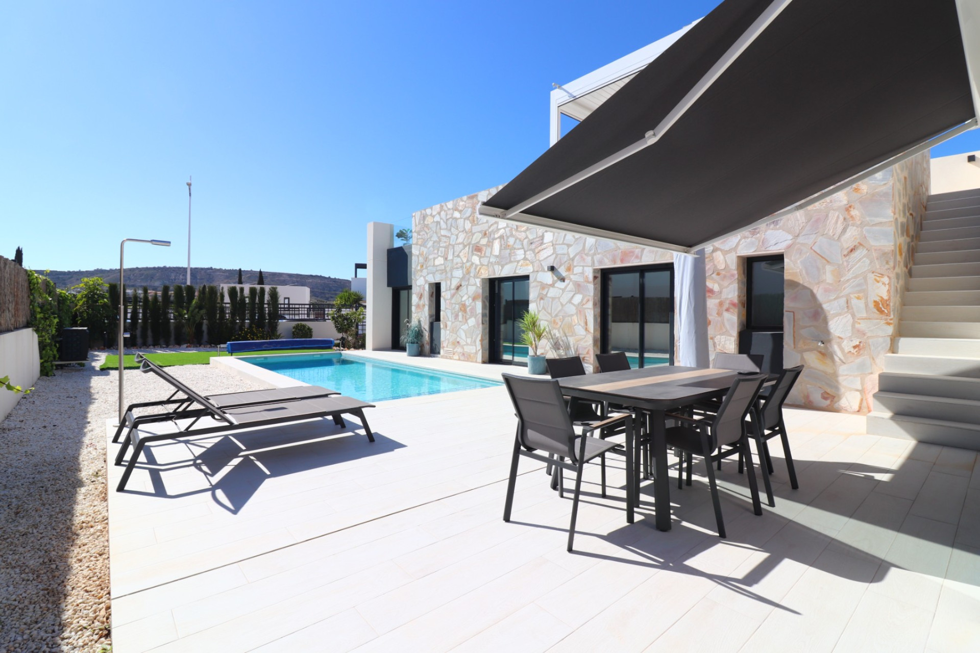 Herverkoop - 3. Vrijstaande villa - Algorfa - Costa Blanca Zuid