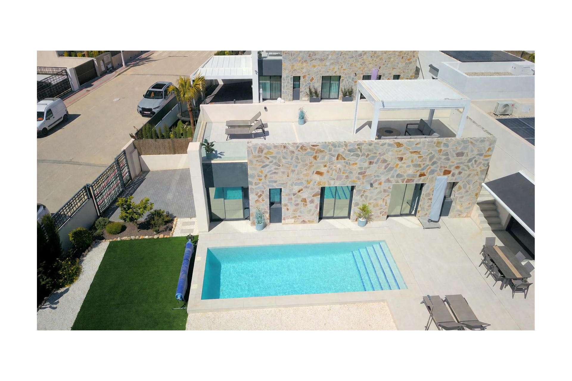 Herverkoop - 3. Vrijstaande villa - Algorfa - Costa Blanca Zuid