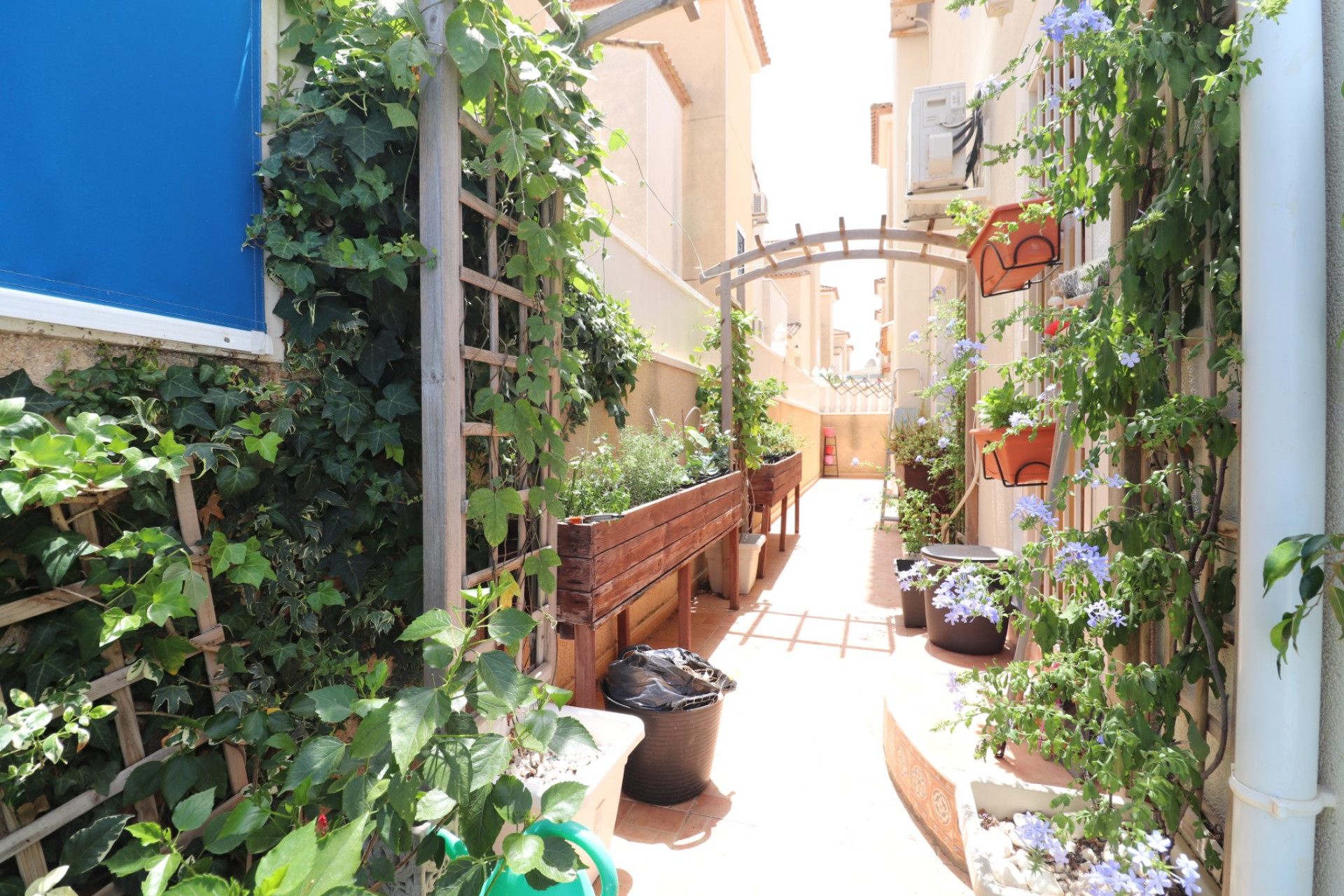 Herverkoop - 3. Vrijstaande villa - Algorfa - Costa Blanca Zuid