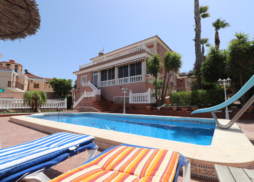 Herverkoop - 3. Vrijstaande villa - Algorfa - Costa Blanca Zuid