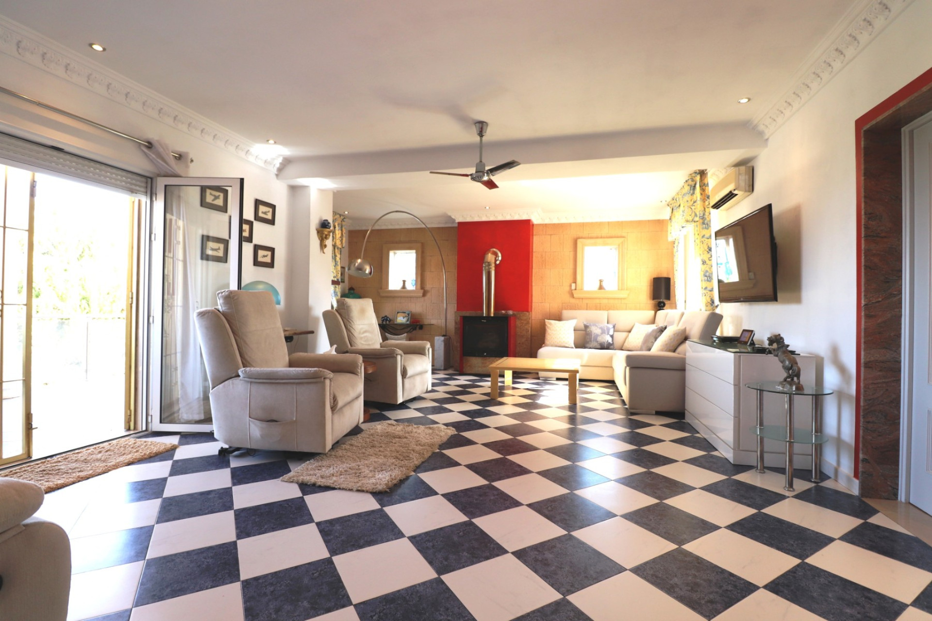 Herverkoop - 3. Vrijstaande villa - Algorfa - Costa Blanca Zuid