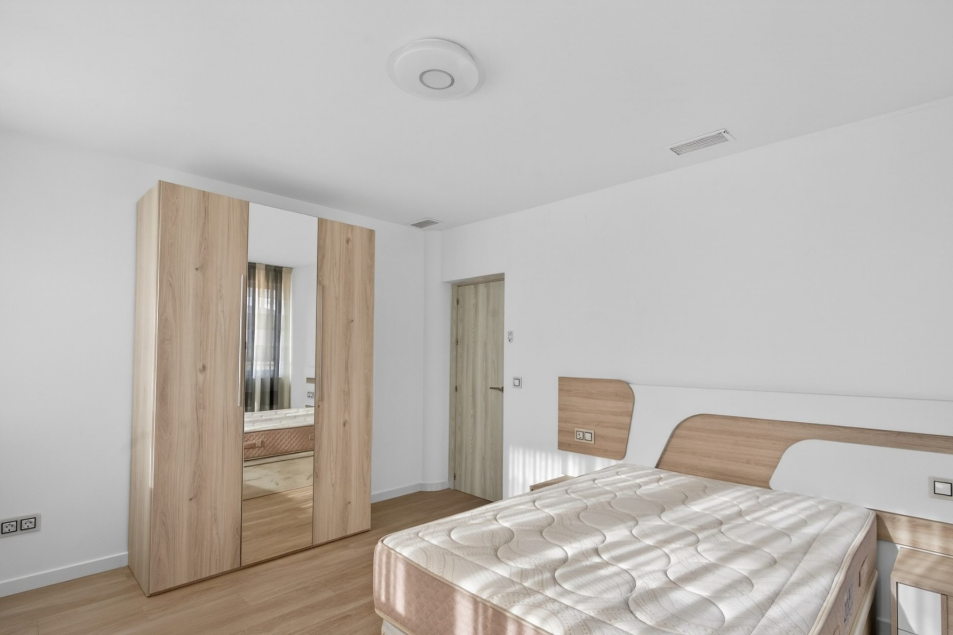 Herverkoop - 3. Vrijstaande villa - Alicante - Costa Blanca Noord