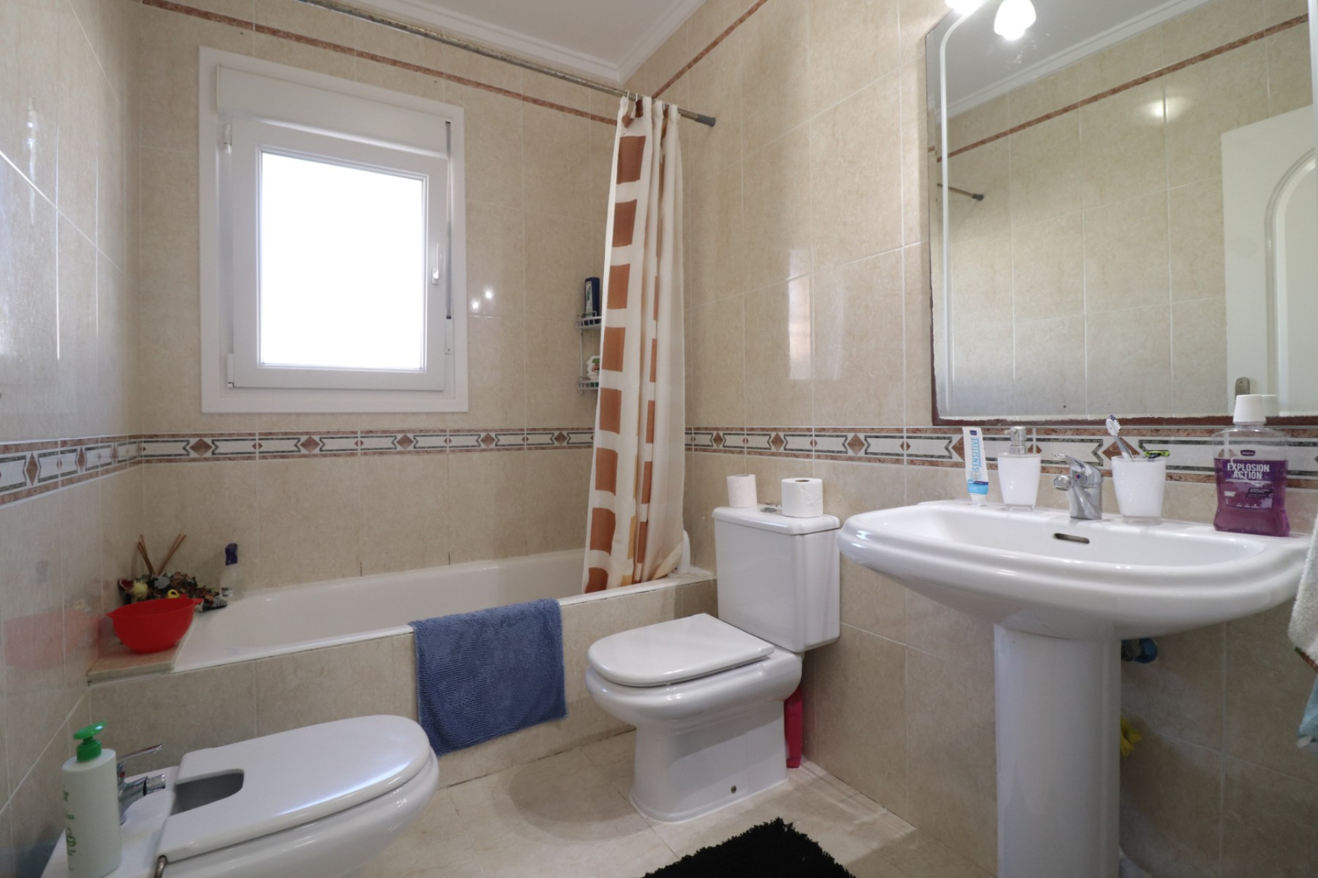 Herverkoop - 3. Vrijstaande villa - Benijófar - Costa Blanca Zuid