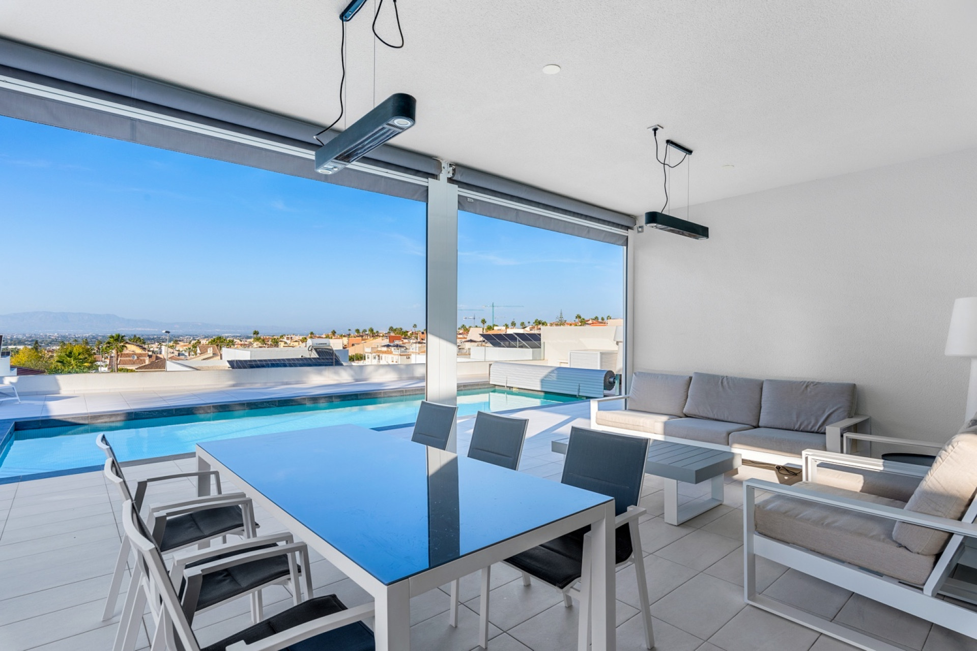 Herverkoop - 3. Vrijstaande villa - Benijófar - Costa Blanca Zuid