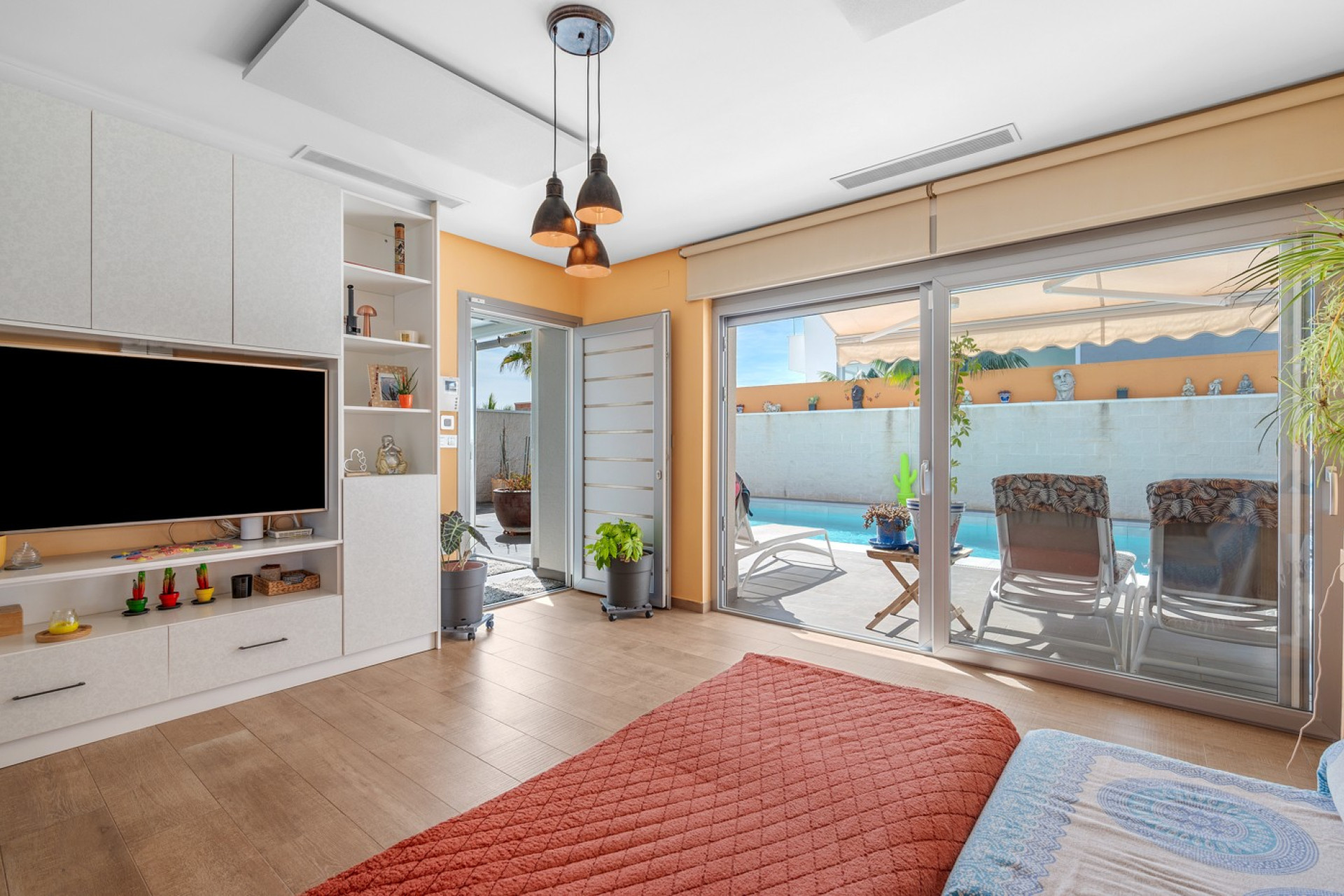 Herverkoop - 3. Vrijstaande villa - Benijófar - Costa Blanca Zuid