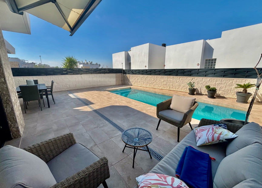 Herverkoop - 3. Vrijstaande villa - Benijófar - Costa Blanca Zuid