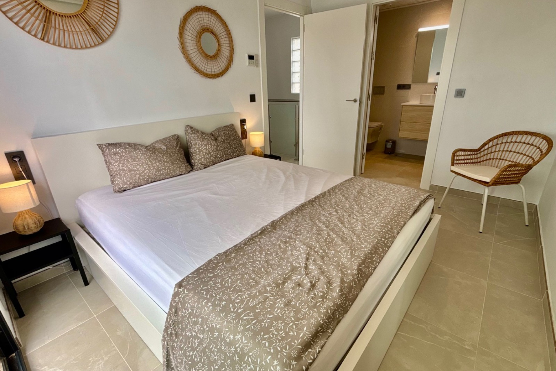 Herverkoop - 3. Vrijstaande villa - Benijófar - Costa Blanca Zuid