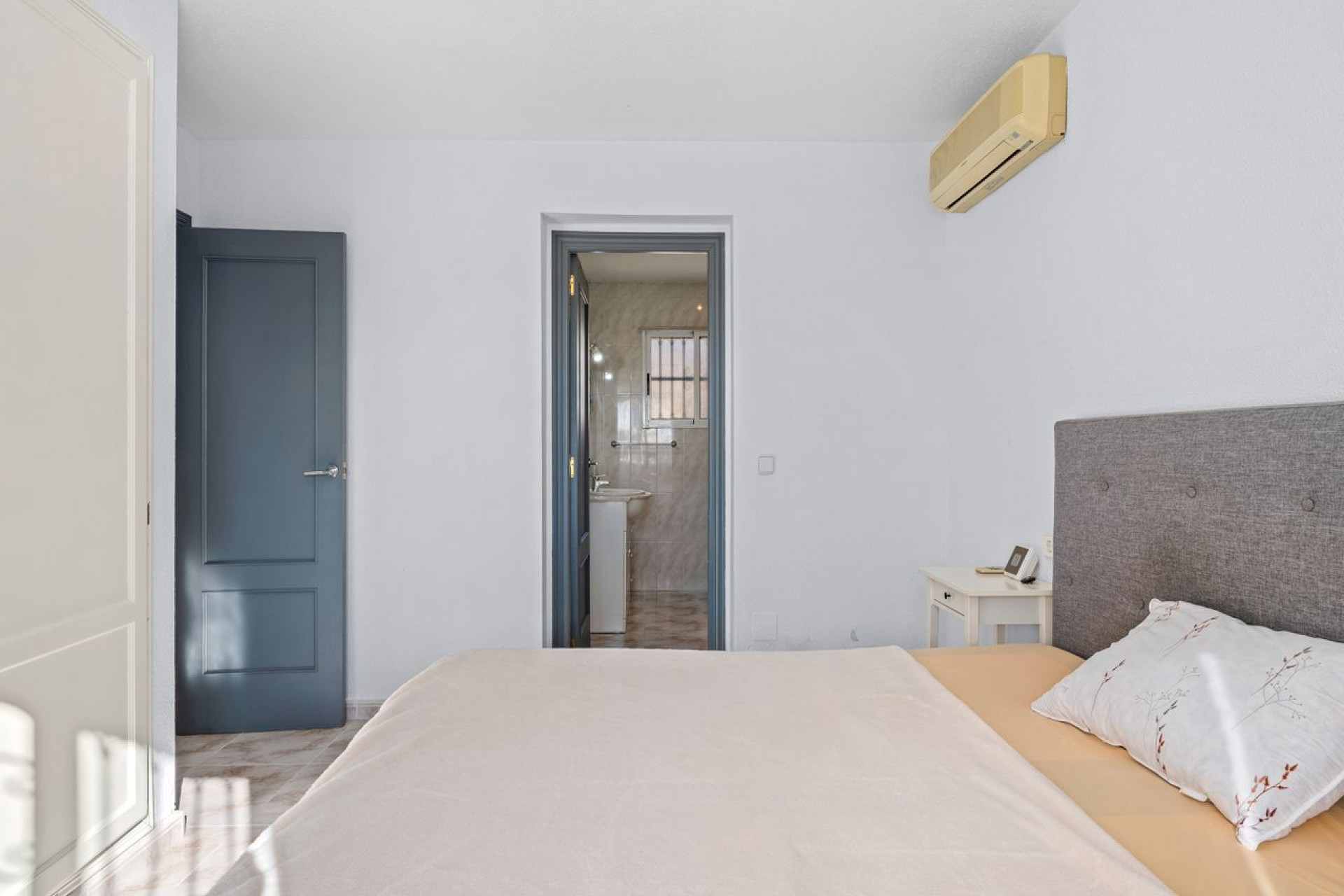 Herverkoop - 3. Vrijstaande villa - Benijófar - Costa Blanca Zuid