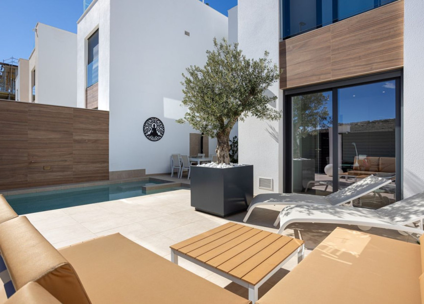 Herverkoop - 3. Vrijstaande villa - Benijófar - Costa Blanca Zuid