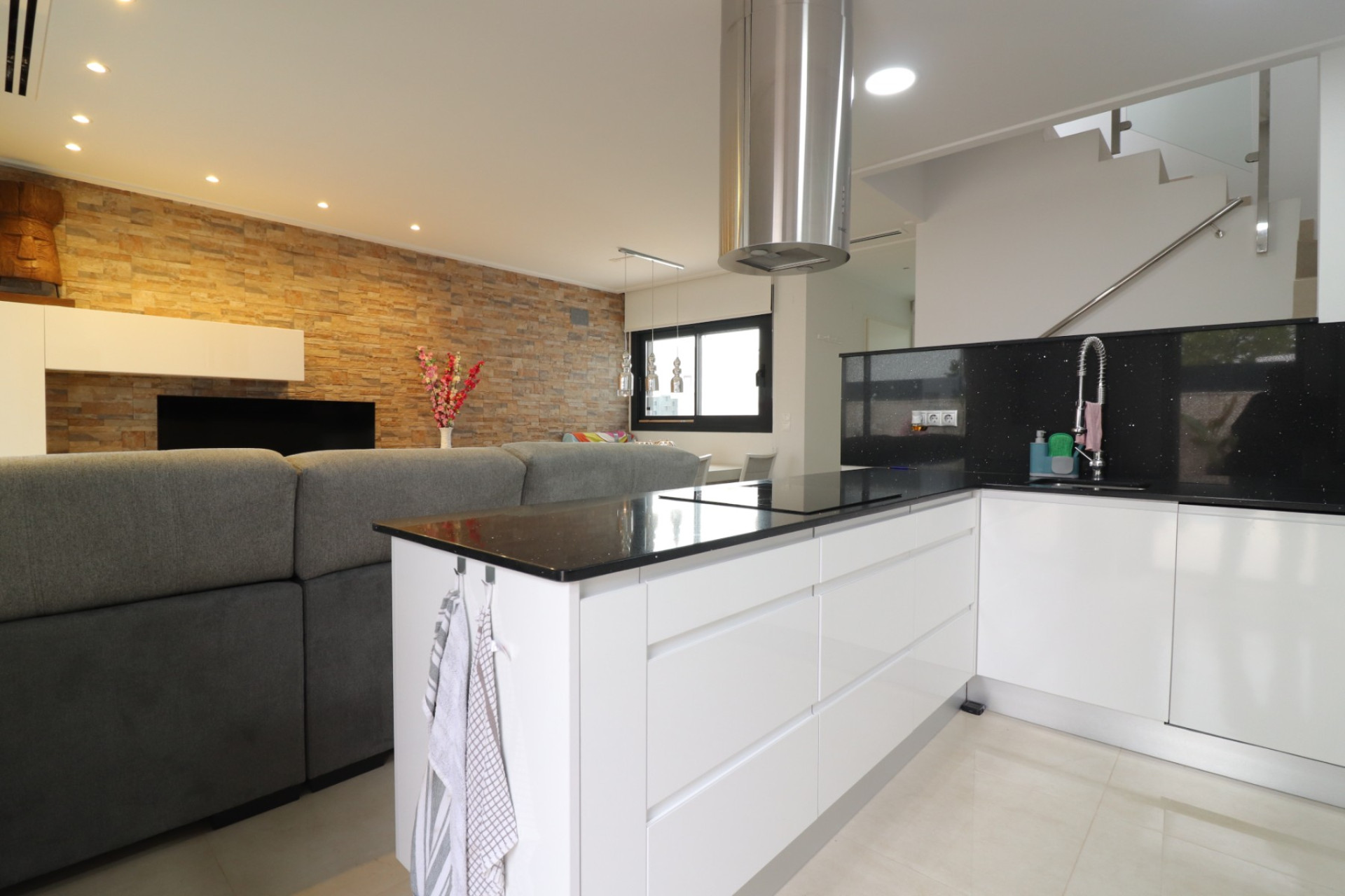 Herverkoop - 3. Vrijstaande villa - Benijófar - Costa Blanca Zuid