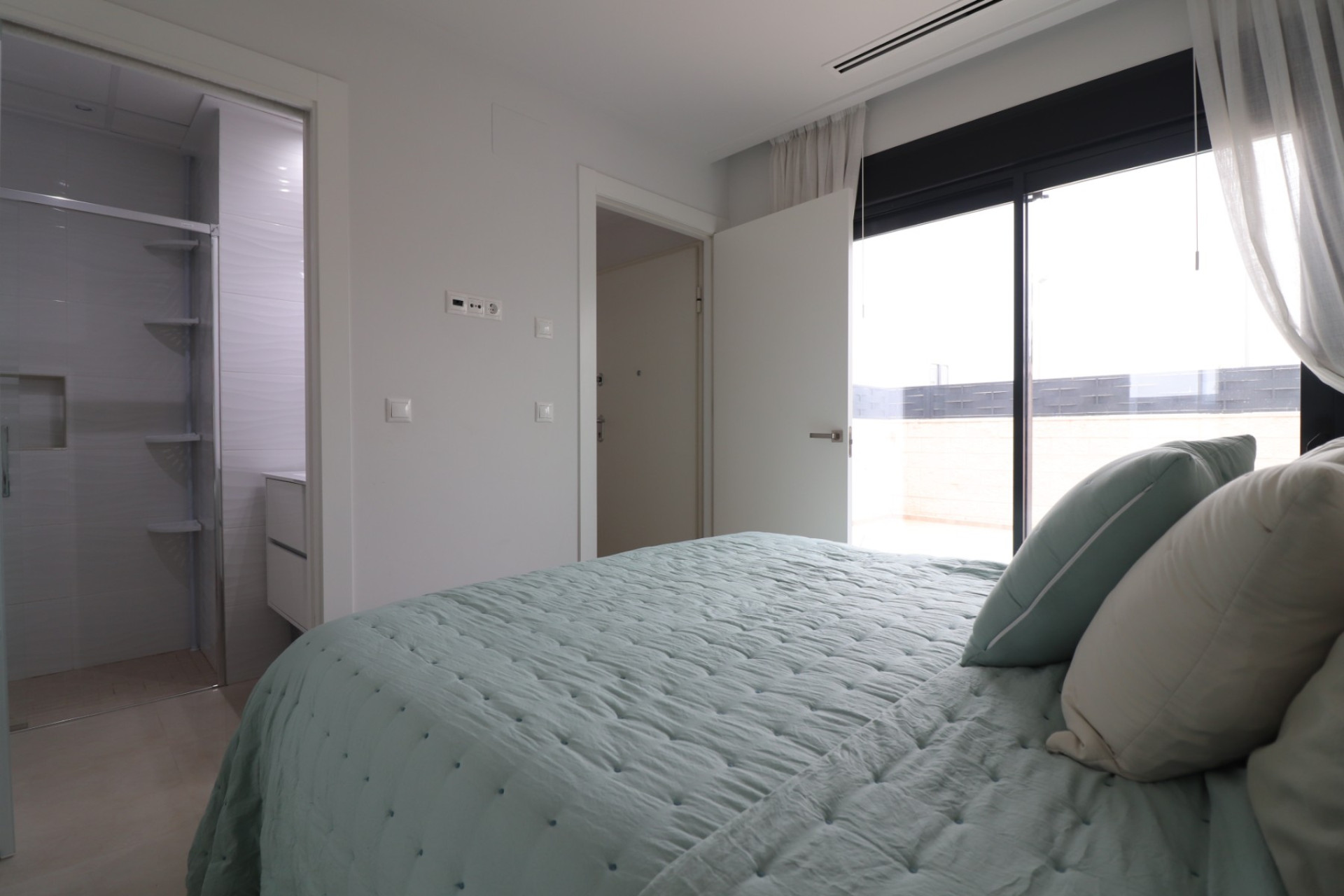 Herverkoop - 3. Vrijstaande villa - Benijófar - Costa Blanca Zuid