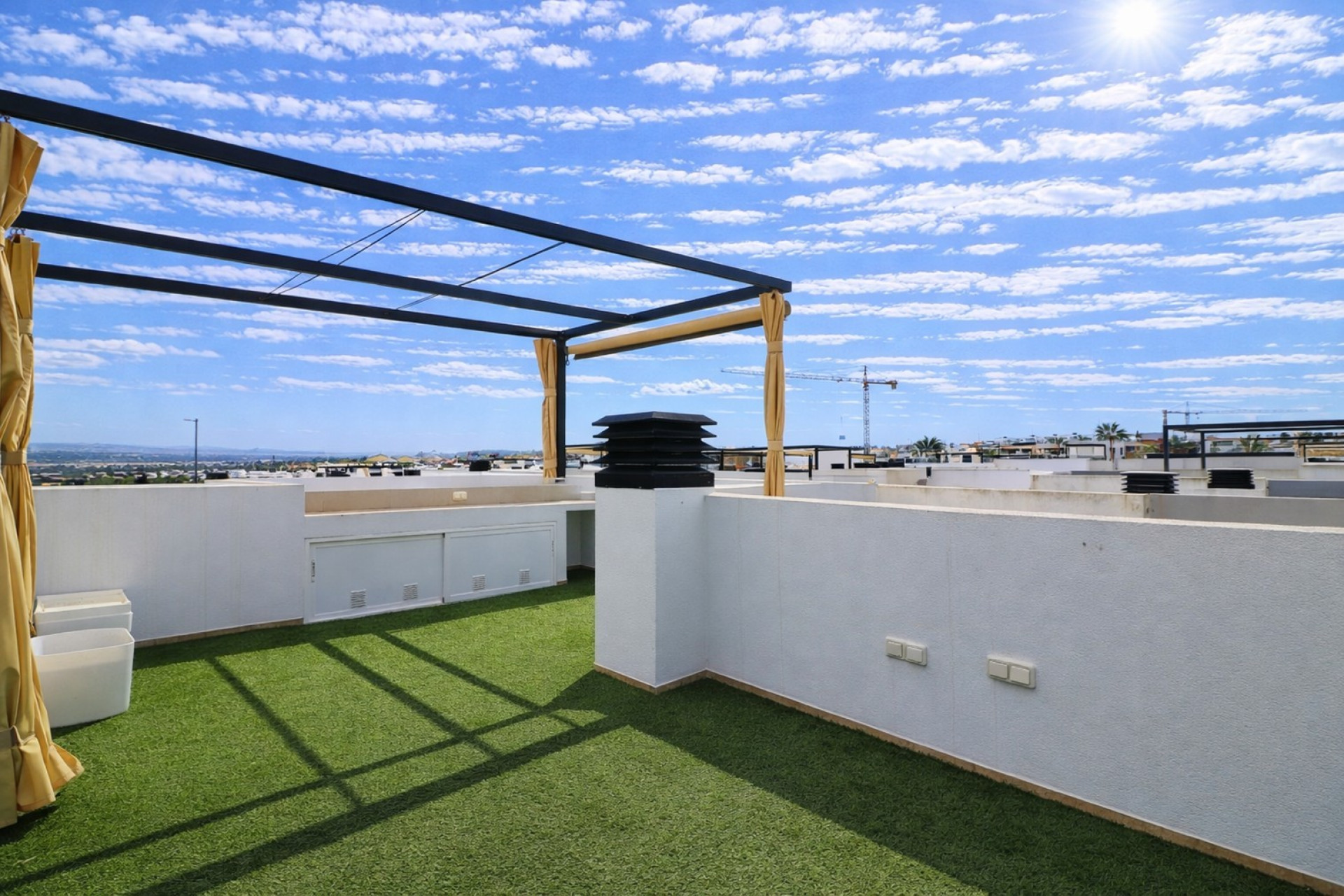 Herverkoop - 3. Vrijstaande villa - Benijófar - Costa Blanca Zuid