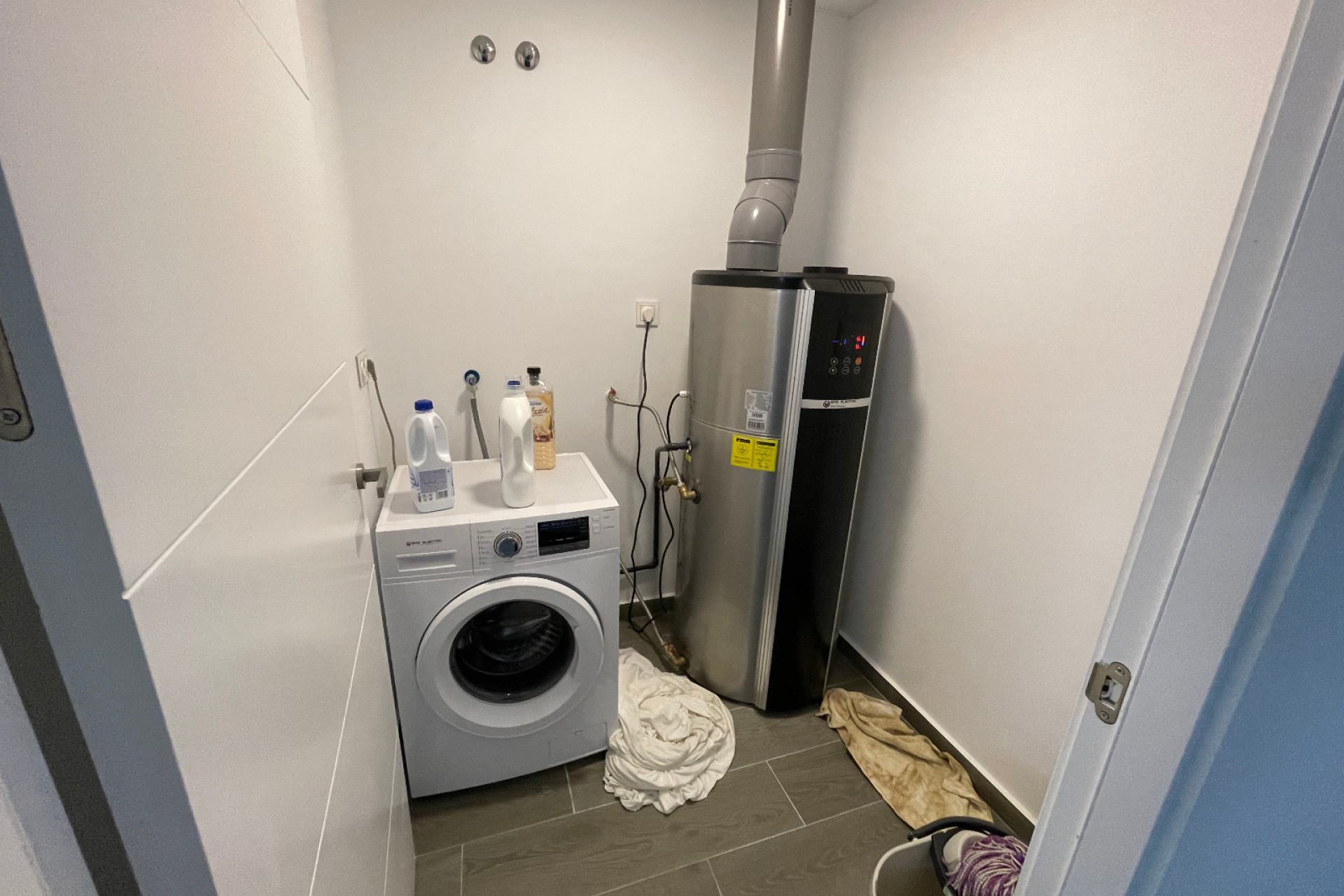 Herverkoop - 3. Vrijstaande villa - Benijófar - Costa Blanca Zuid