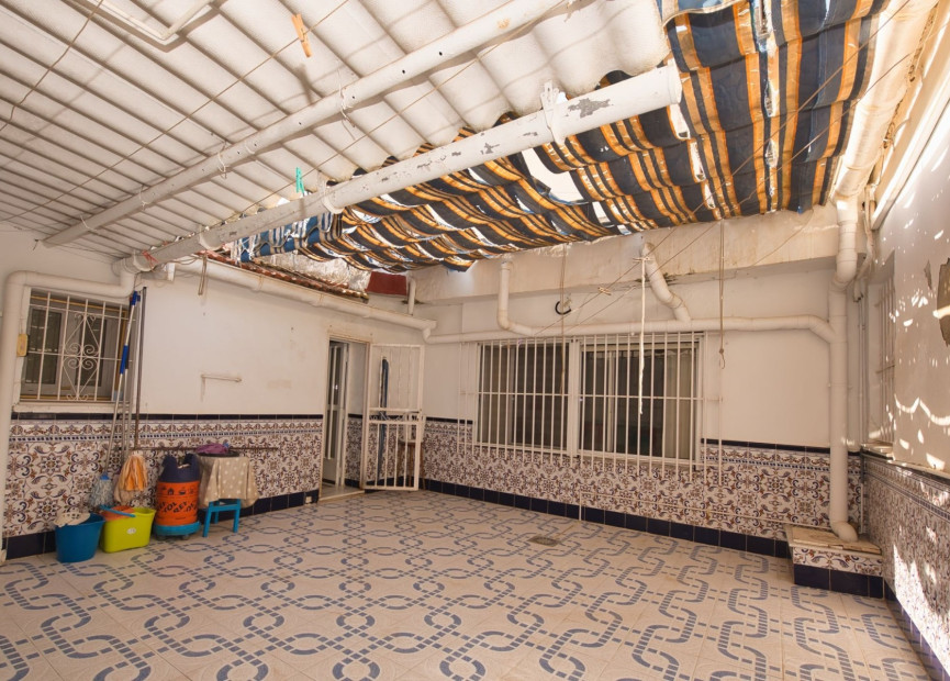 Herverkoop - 3. Vrijstaande villa - Benijófar - Costa Blanca Zuid