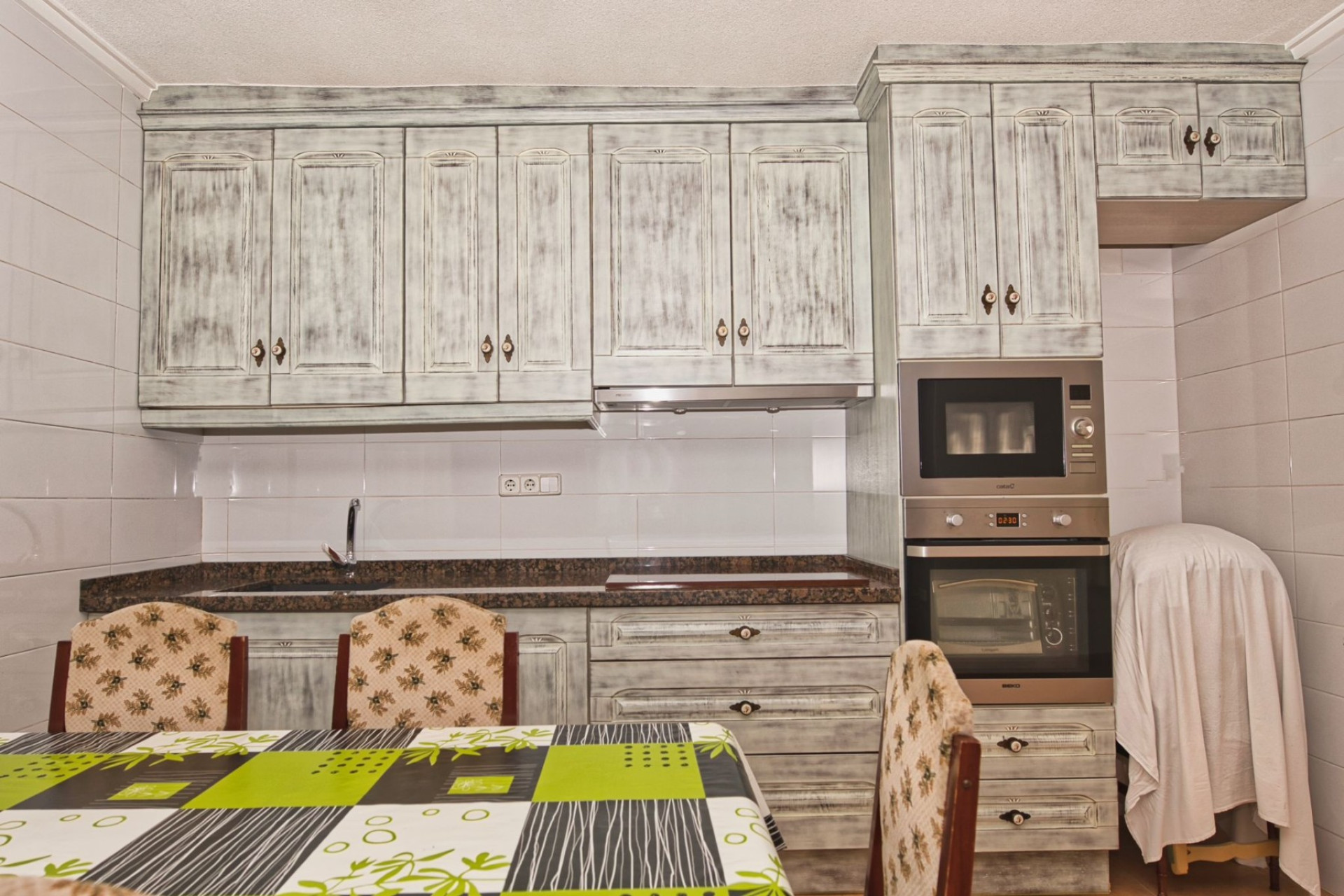 Herverkoop - 3. Vrijstaande villa - Benijófar - Costa Blanca Zuid