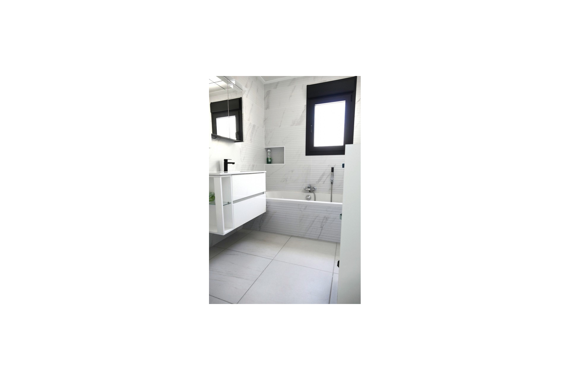 Herverkoop - 3. Vrijstaande villa - Benijófar - Costa Blanca Zuid