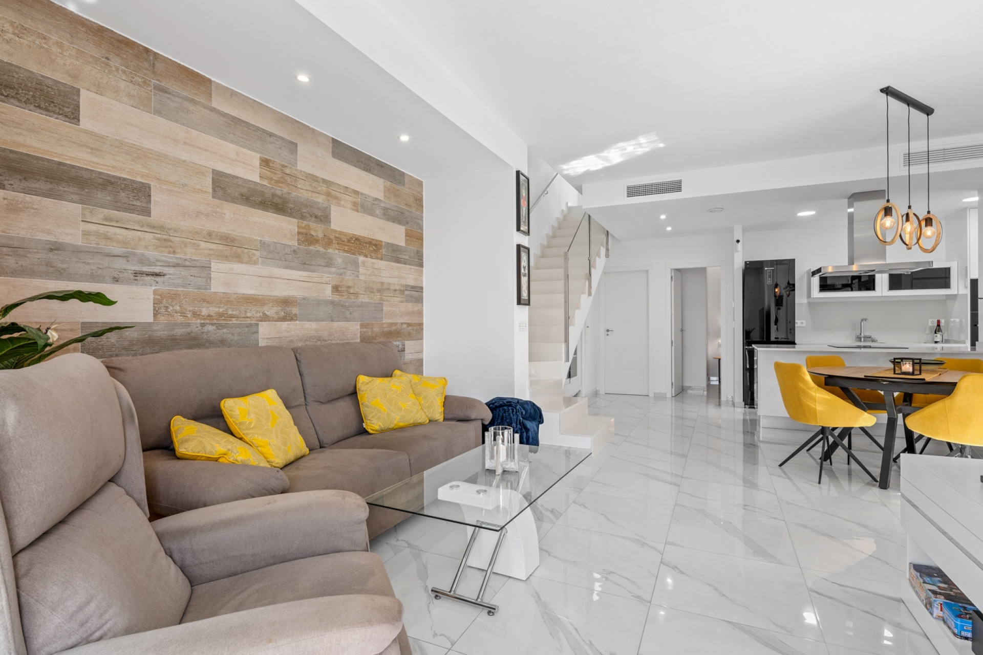 Herverkoop - 3. Vrijstaande villa - Benijófar - Costa Blanca Zuid