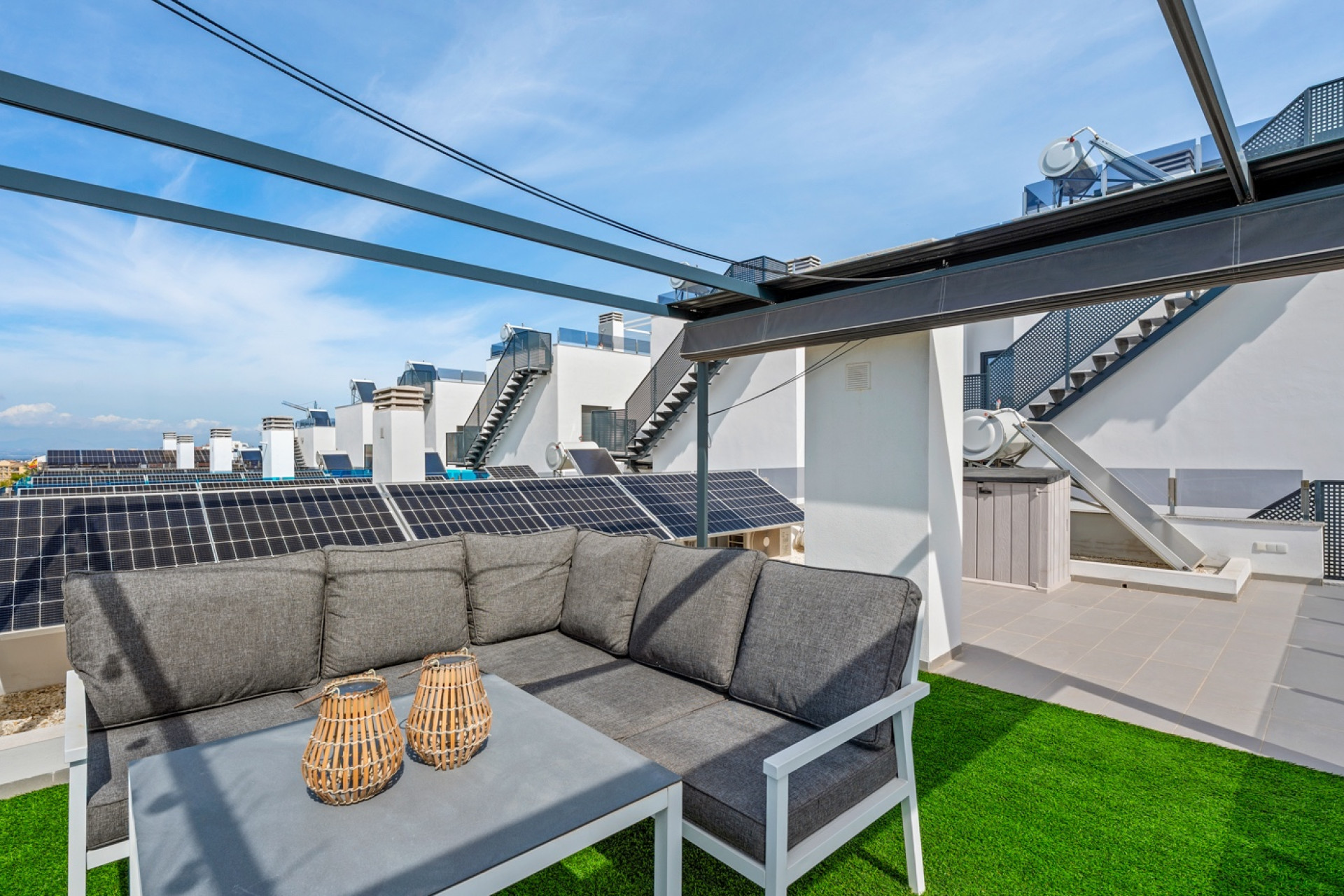 Herverkoop - 3. Vrijstaande villa - Benijófar - Costa Blanca Zuid