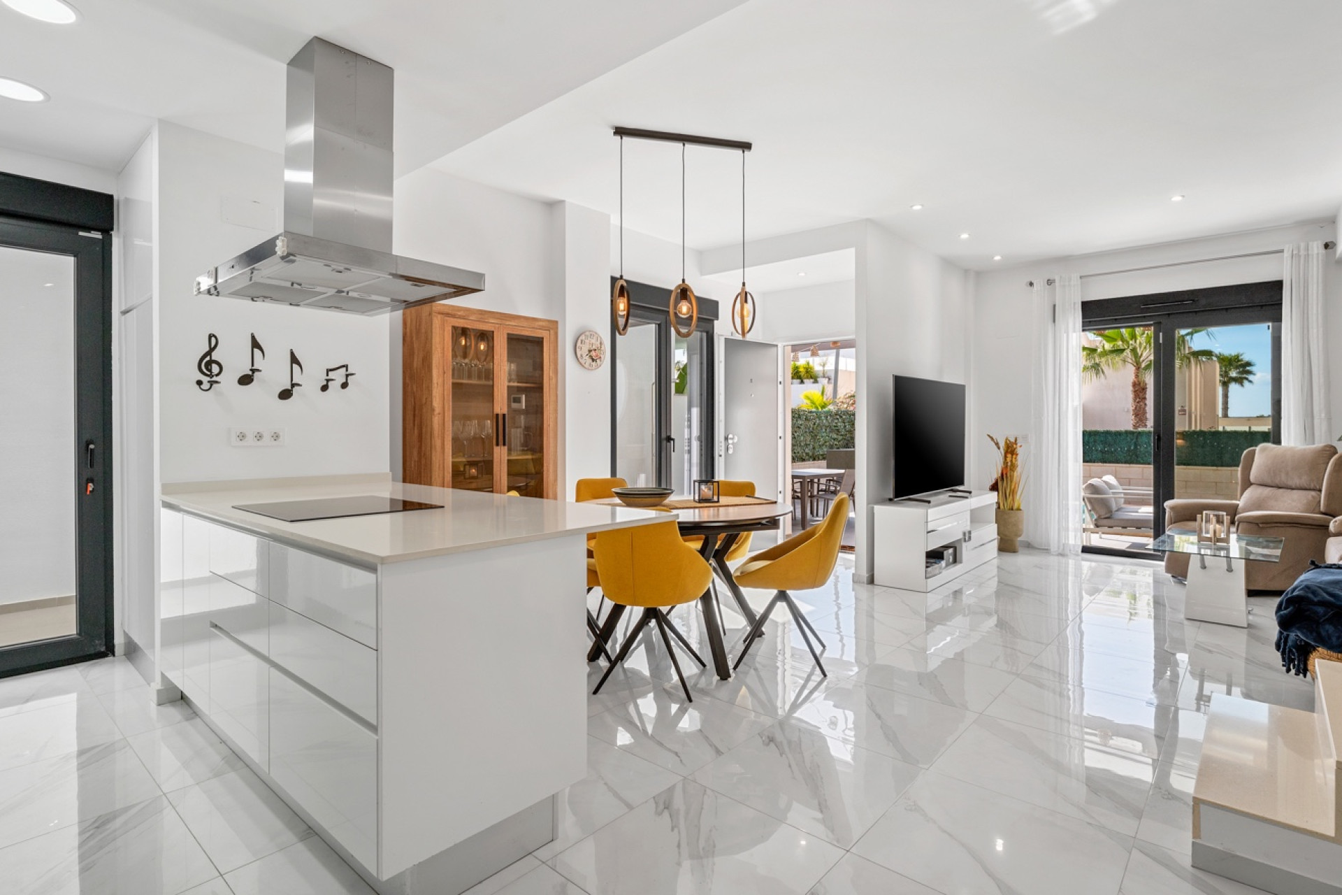 Herverkoop - 3. Vrijstaande villa - Benijófar - Costa Blanca Zuid